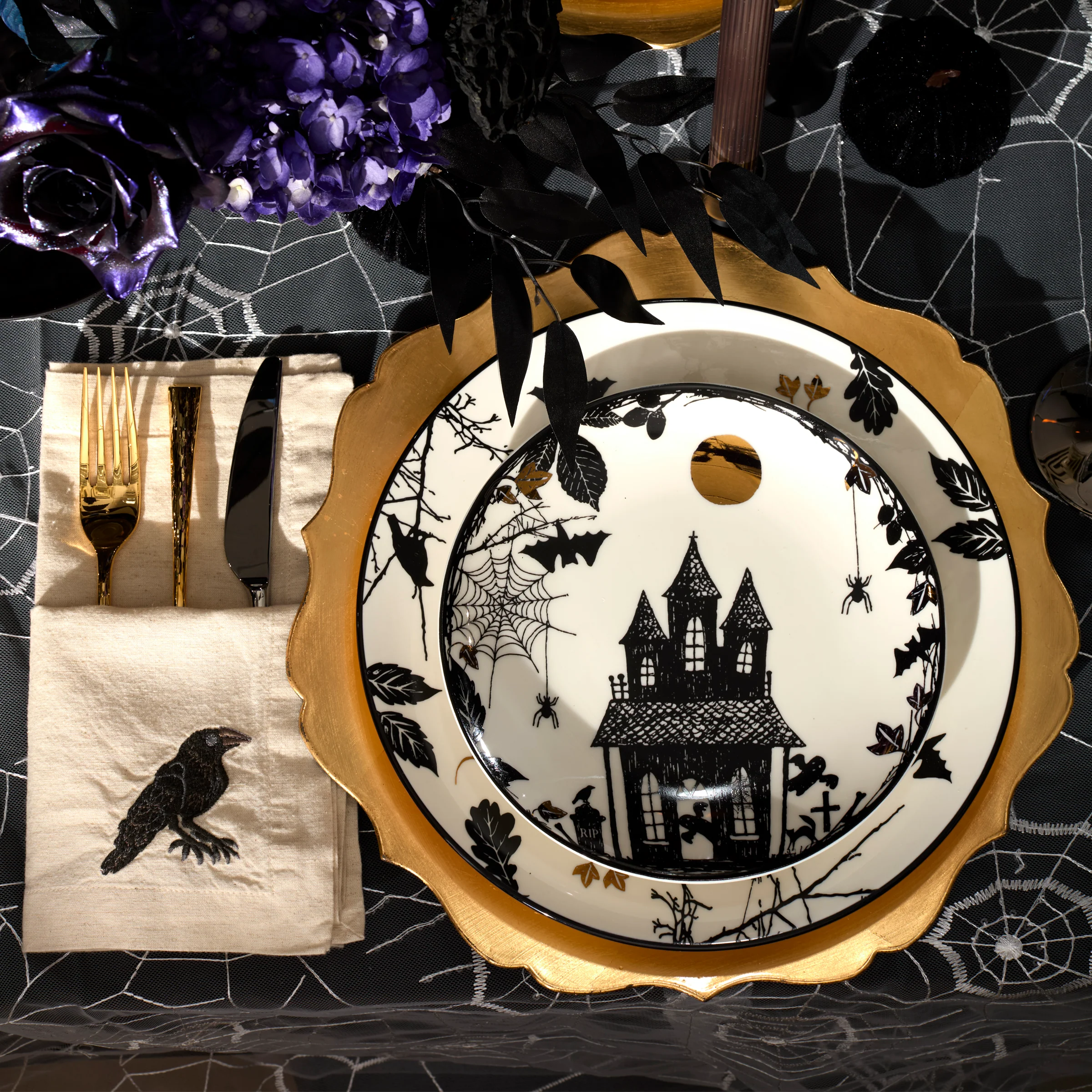 Haunted Halloween Accent Plates, Set of 4 - Image 4