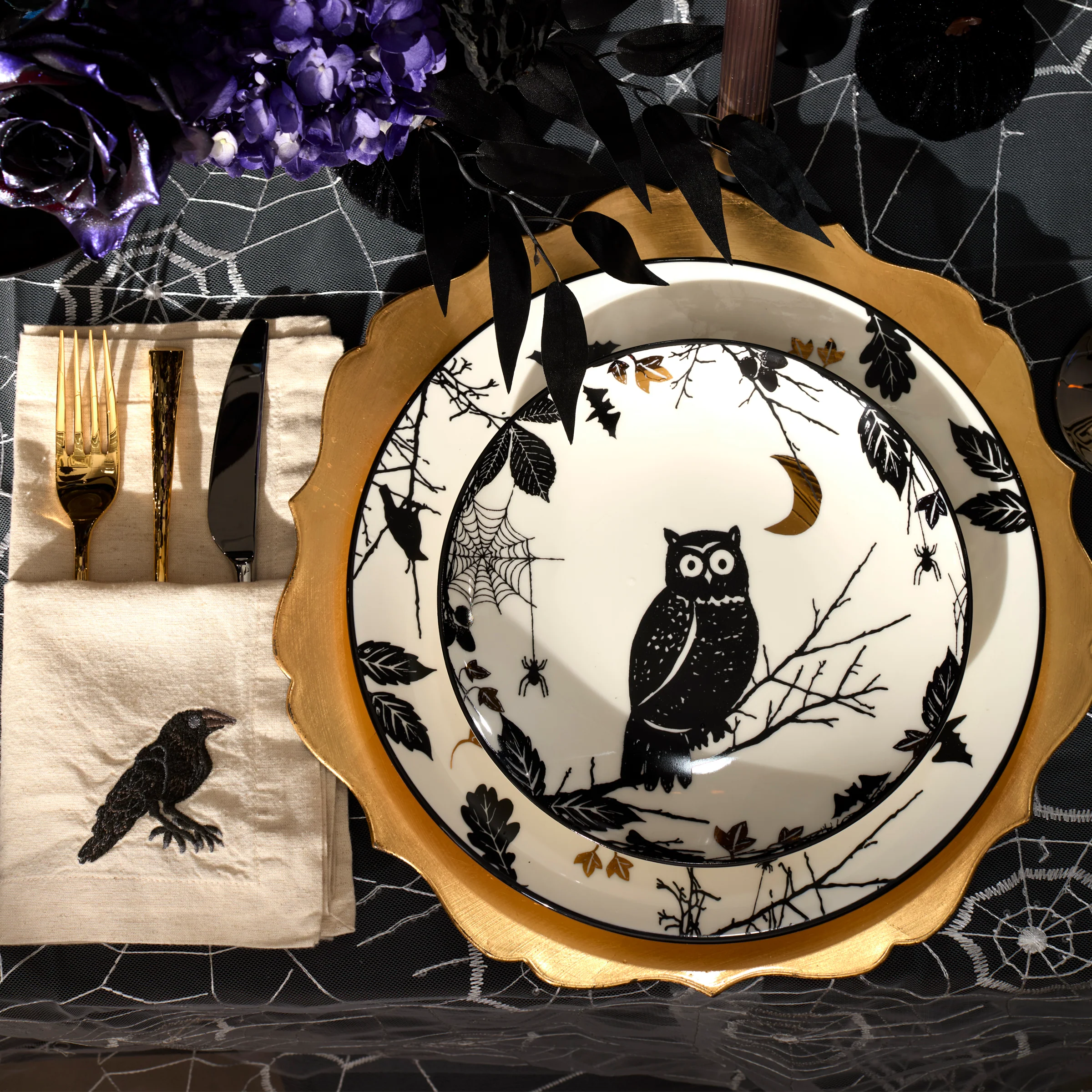 Haunted Halloween Accent Plates, Set of 4 - Image 5
