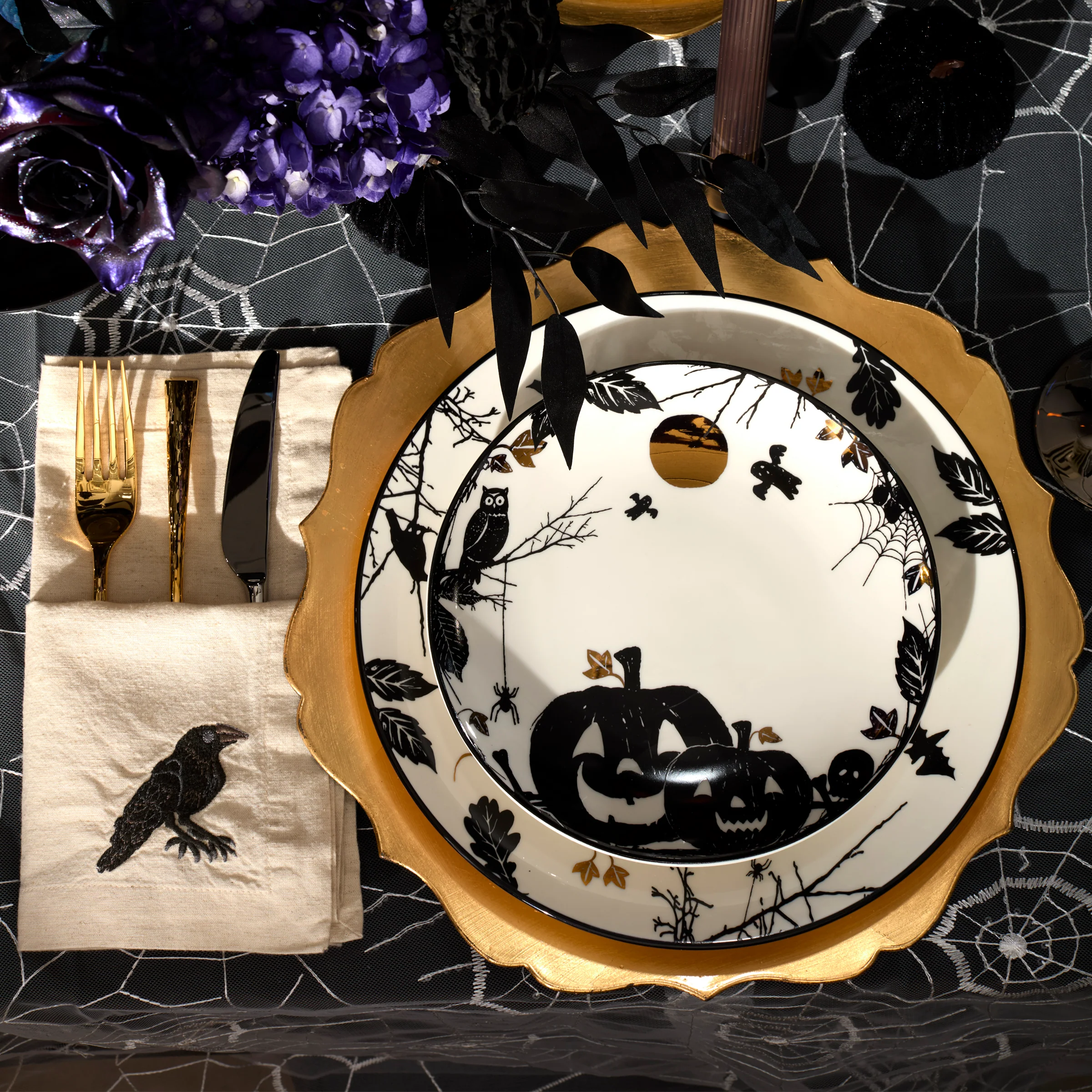 Haunted Halloween Accent Plates, Set of 4 - Image 7