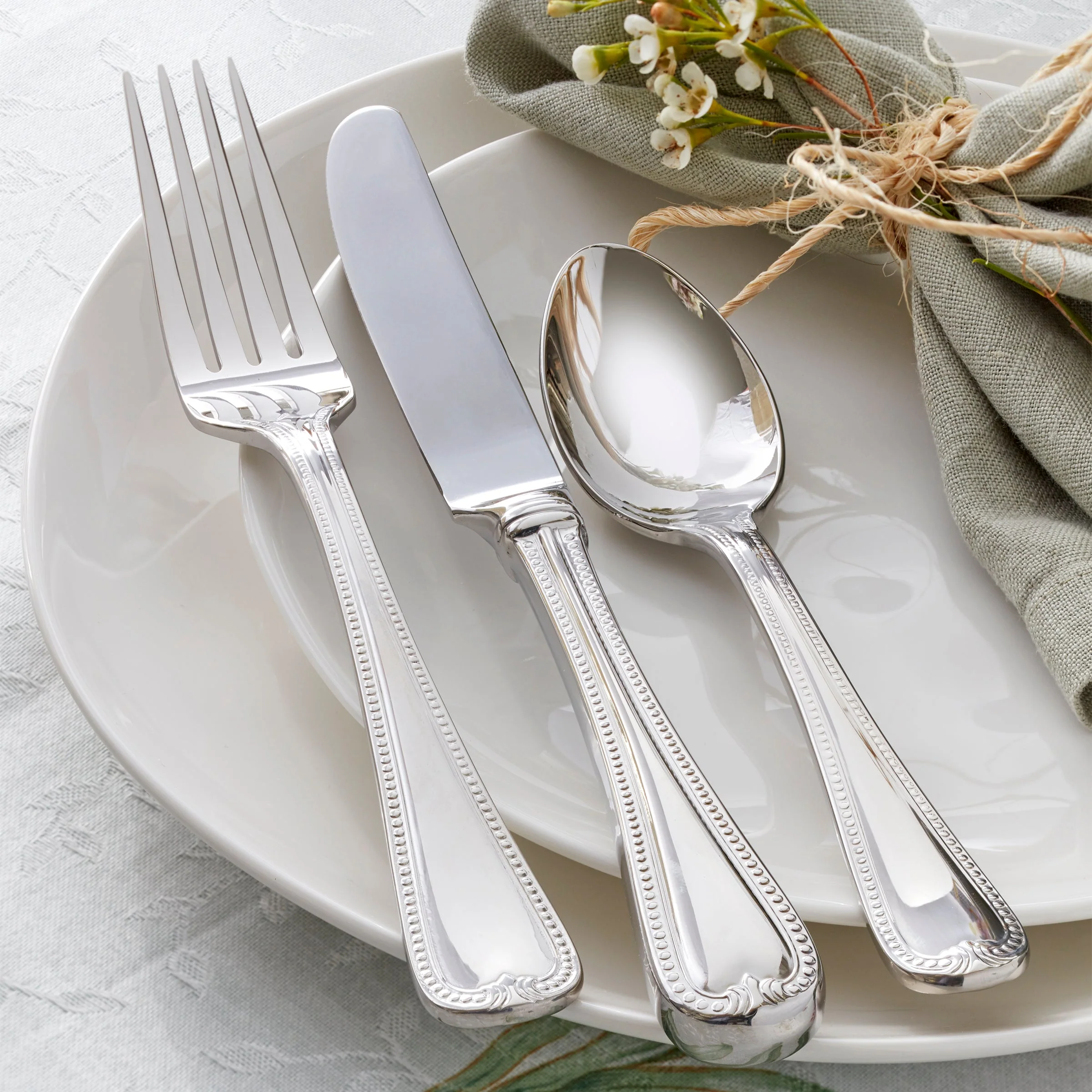 Vintage Jewel 20-Piece Flatware Set - Image 4