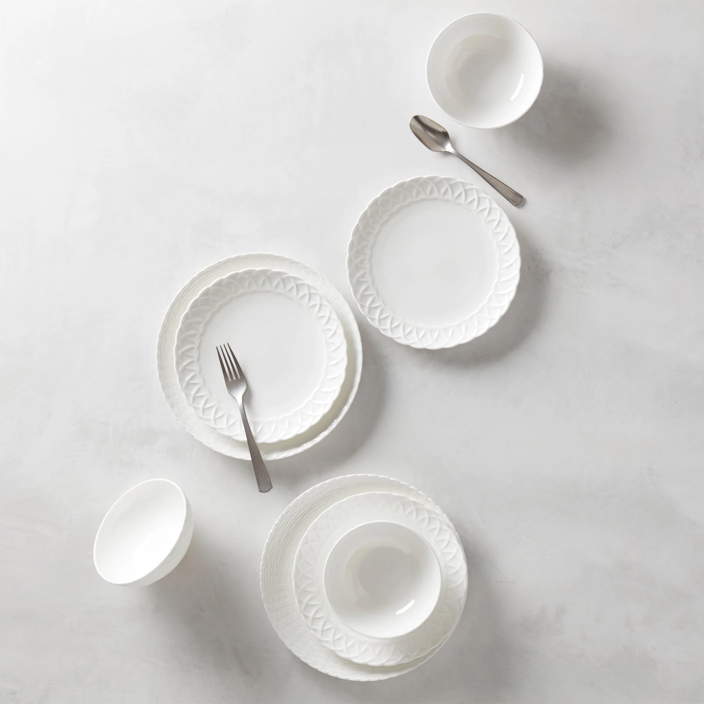 Wicker Creek 12-Piece Dinnerware Set - Image 7