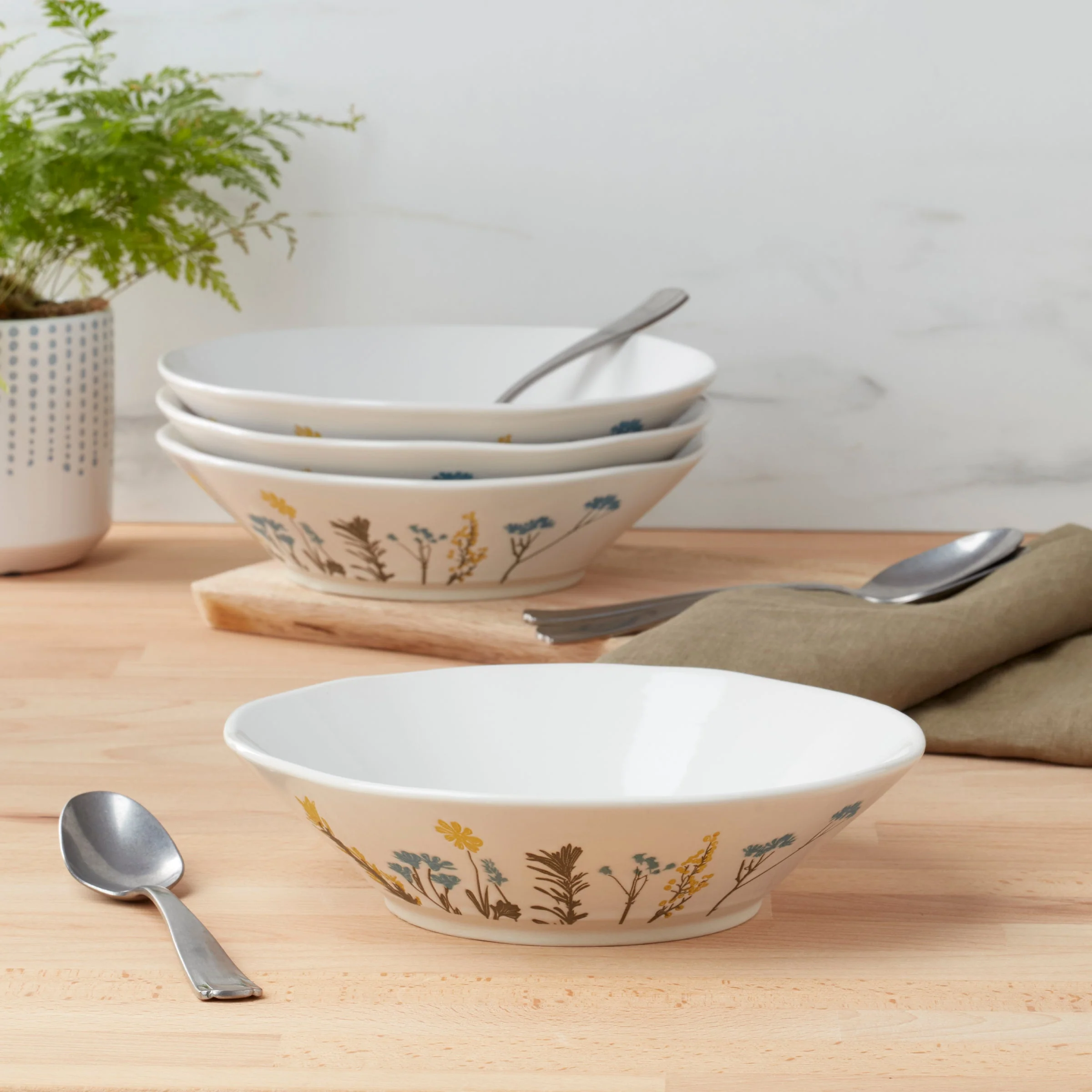 Wildflowers Pasta Bowls, Set of 4 - Image 3